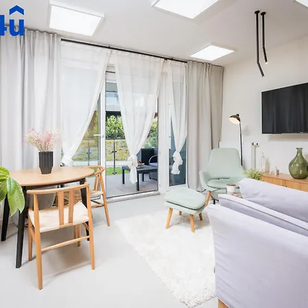 Ukiel Z Dostepem Do Jeziora By Rent4you Апартаменты